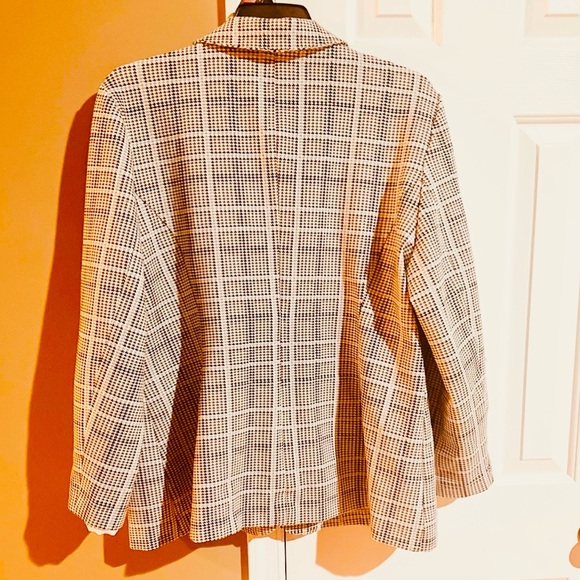 Simply Emma Size 3X Gorgeous Jacket . The Nice and Classy Jacket . - Picture 2 of 7